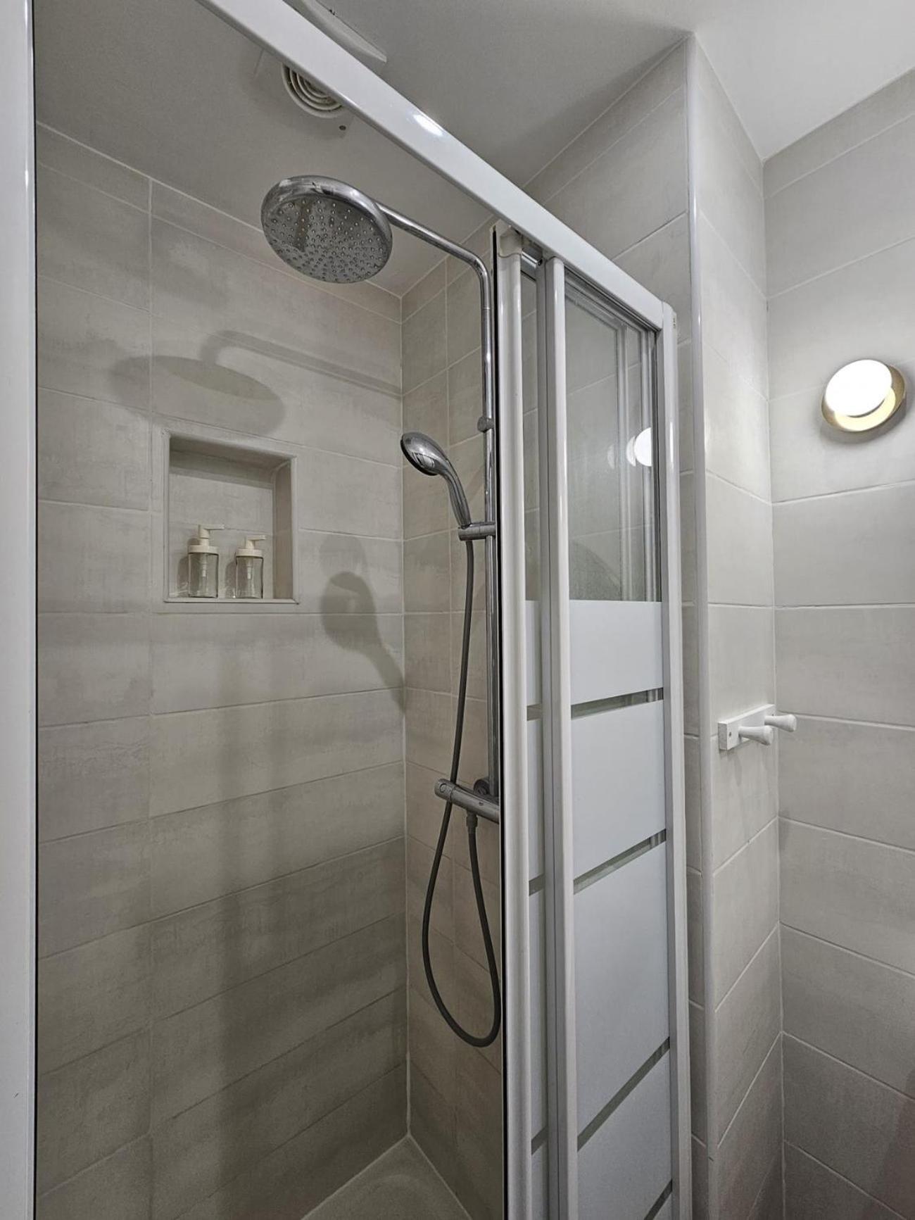 Beautiful 1 Bedroom Flat In Paris 17Th Exteriör bild