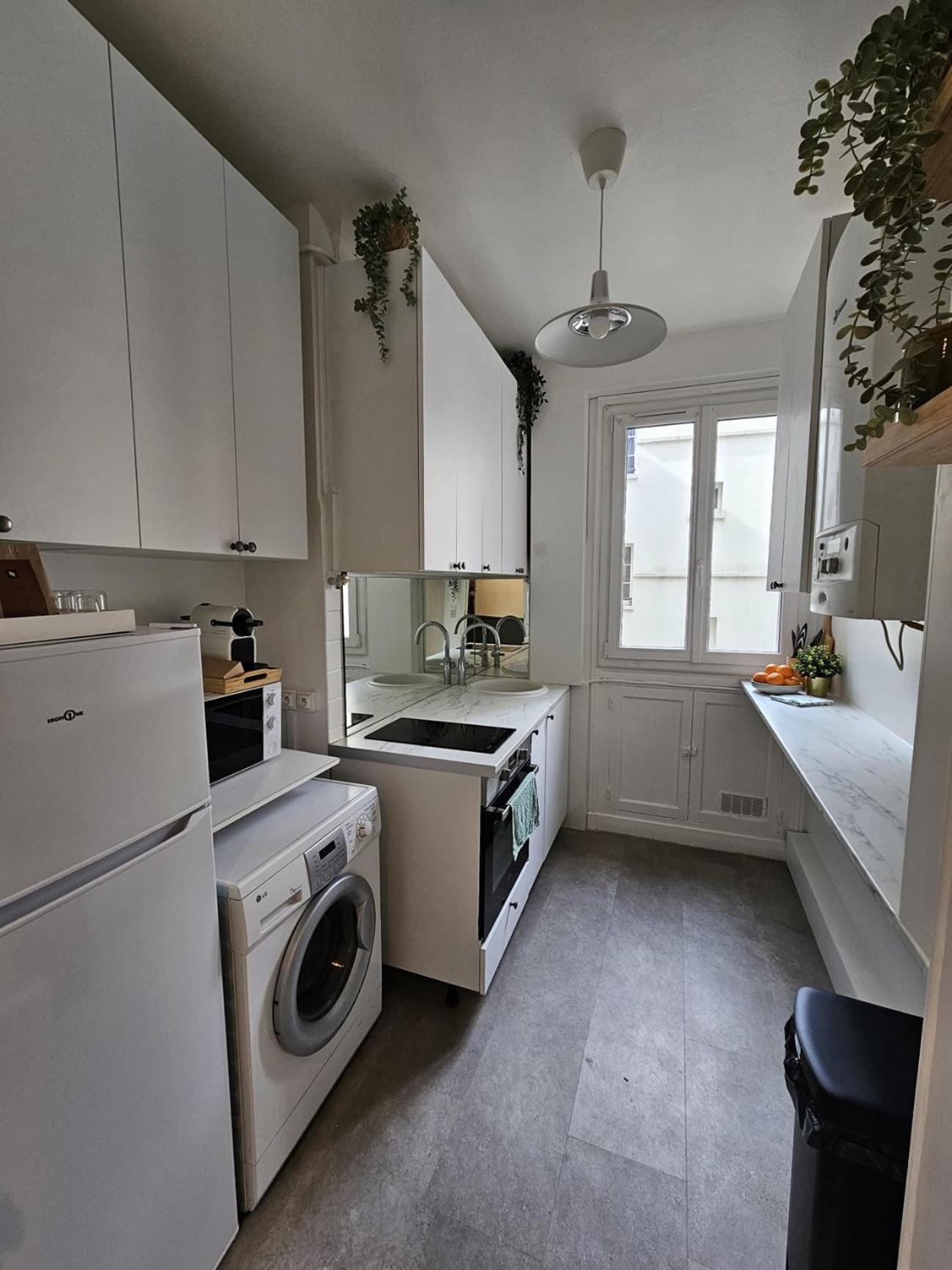 Beautiful 1 Bedroom Flat In Paris 17Th Exteriör bild